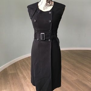 Sophisticated Dressers! Perfect Black Fitted Dress